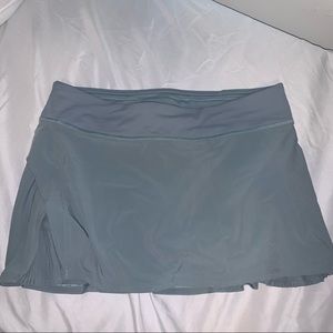 Lululemon Play off the pleats skirt size 10